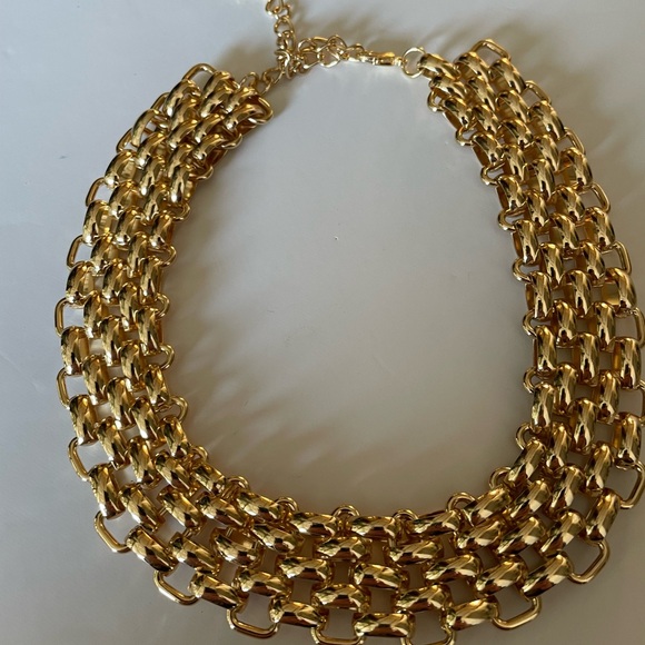 Brand New Golden Choker. - Picture 4 of 4